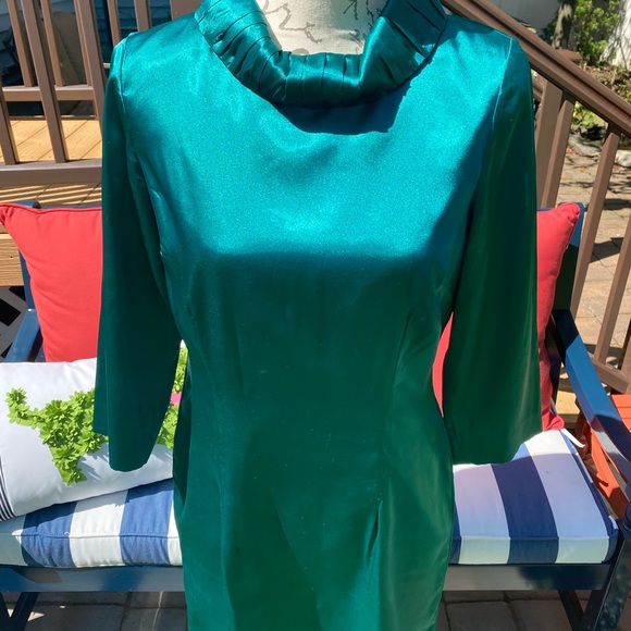 Dress - Picture 2 of 11